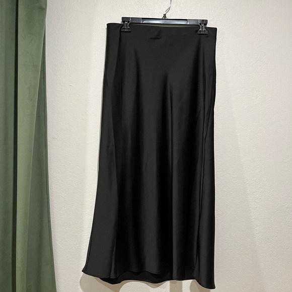 Black Satin Skirt - Picture 1 of 2